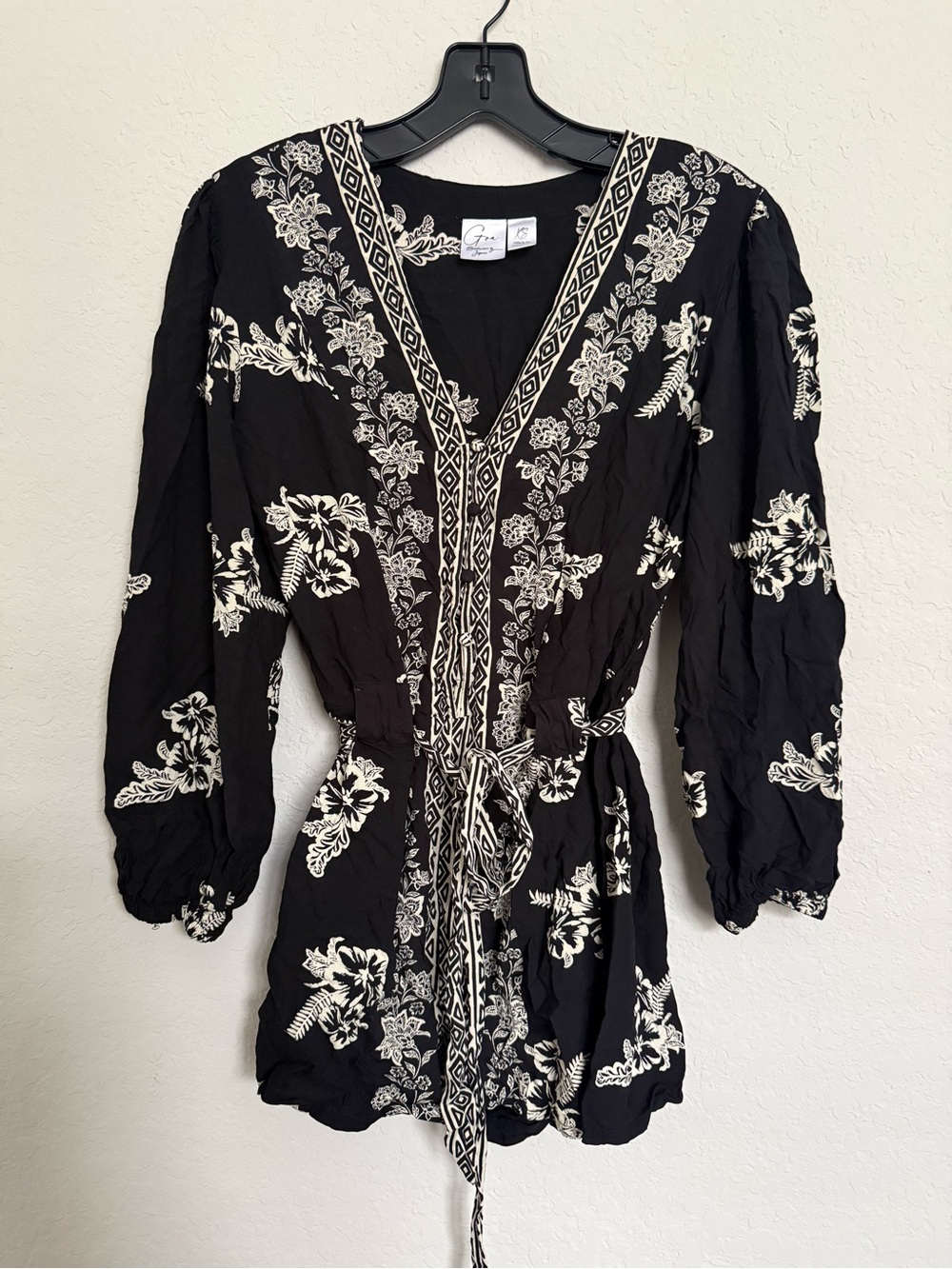 Goa Beachwear by Japna Black Floral Romper Cover Up Sz XS Resort Vacation Cruise